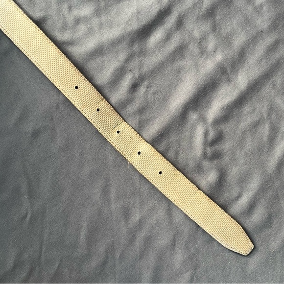 Vintage 80s Jeff Deegan Designs Tan & Cream Lizard Women’s S brass buckle belt - Picture 6 of 9